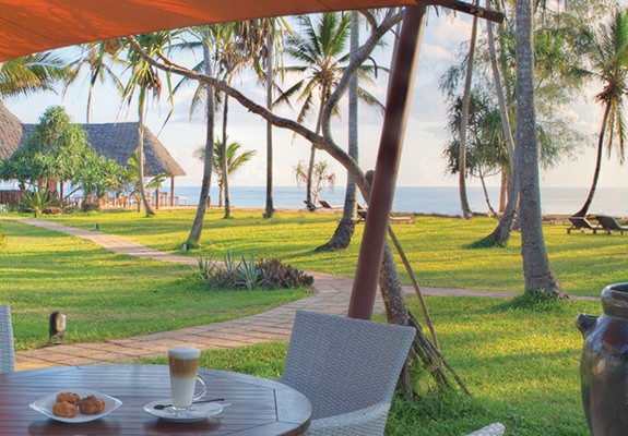 5* Bluebay Beach Resort & Spa - Zanzibar Package on FlySafair  (7 Nights)